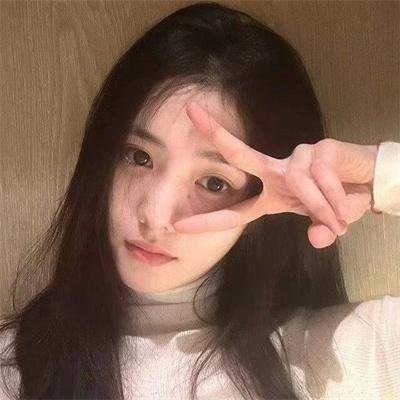 九个学生的短片